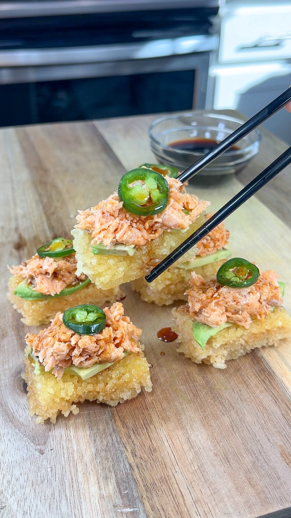 Crispy+Rice+Topped+with+Spicy+Baked+Salmon