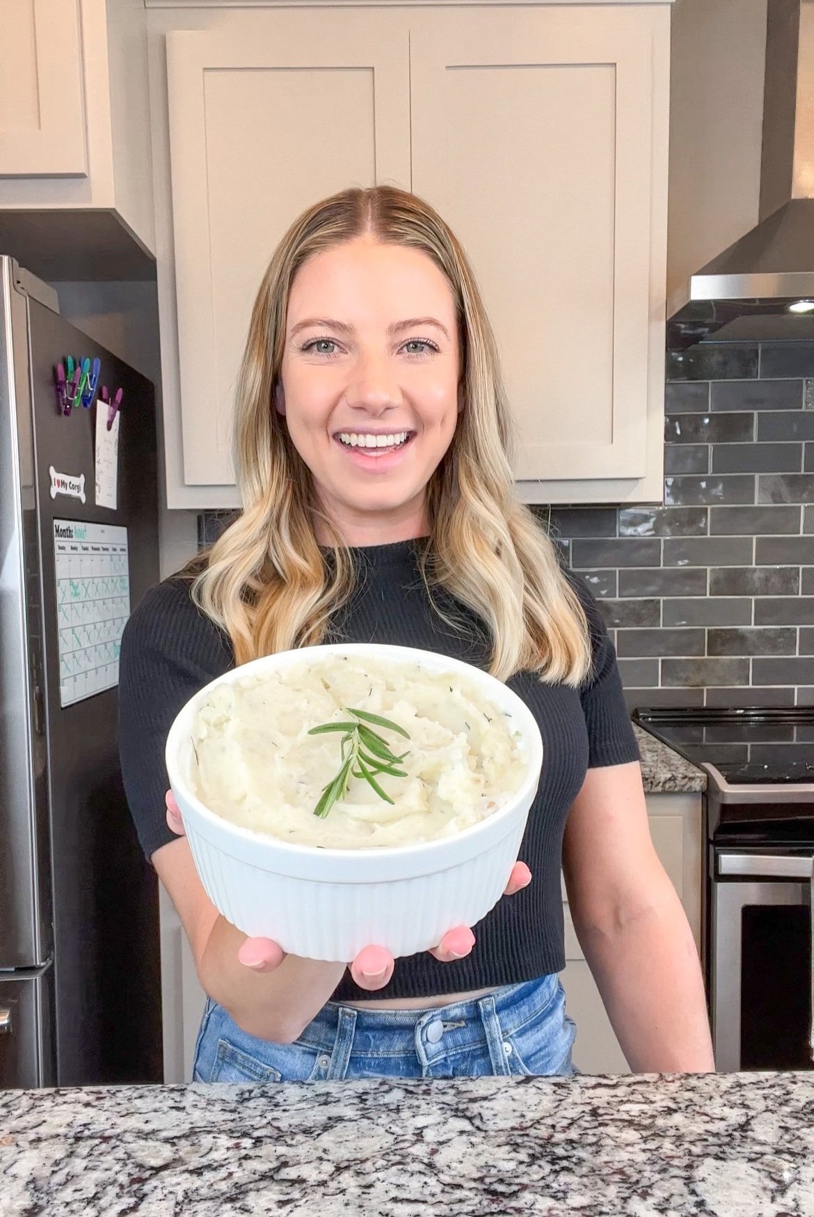 Taylor+Jackzen+holding+a+bowl+of+mashed+potatoes